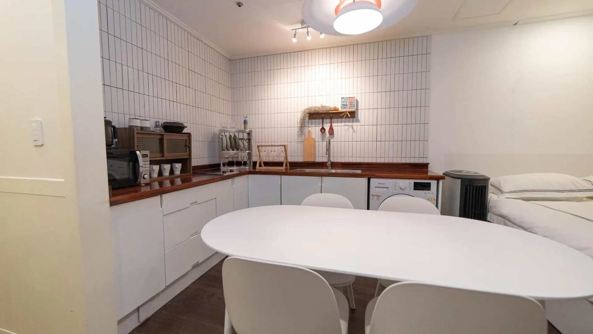 Cloud 9 Hongdae Apartment Seoul